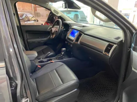 FORD Ranger 3.2 20V CABINE DUPLA 4X4 LIMITED TURBO DIESEL AUTOMTICO, Foto 13
