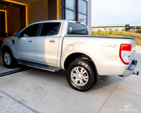 FORD Ranger 3.2 20V XLT 4X4 CABINE DUPLA TURBO DIESEL AUTOMTICO, Foto 5