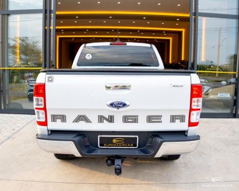 FORD Ranger 3.2 20V XLT 4X4 CABINE DUPLA TURBO DIESEL AUTOMTICO, Foto 6