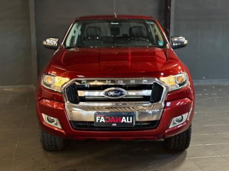 FORD Ranger 3.2 20V XLT 4X4 CABINE DUPLA TURBO DIESEL AUTOMÁTICO, Foto 7 FORD Ranger 3.2 20V XLT 4X4 CABINE DUPLA TURBO DIESEL AUTOMÁTICO, Foto 7