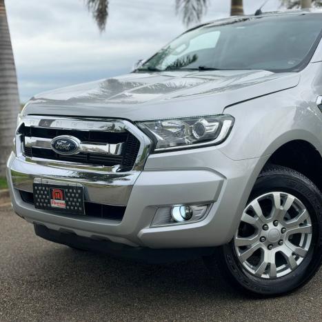 FORD Ranger 3.2 20V XLT 4X4 CABINE DUPLA TURBO DIESEL AUTOM�TICO, Foto 2