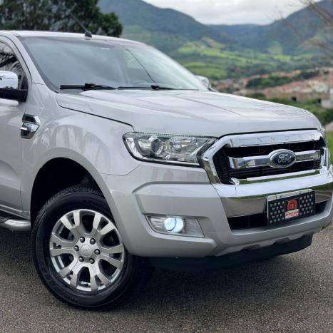 FORD Ranger 3.2 20V XLT 4X4 CABINE DUPLA TURBO DIESEL AUTOM�TICO, Foto 4