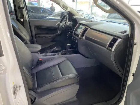FORD Ranger 3.2 20V XLT 4X4 CABINE DUPLA TURBO DIESEL AUTOM�TICO, Foto 13