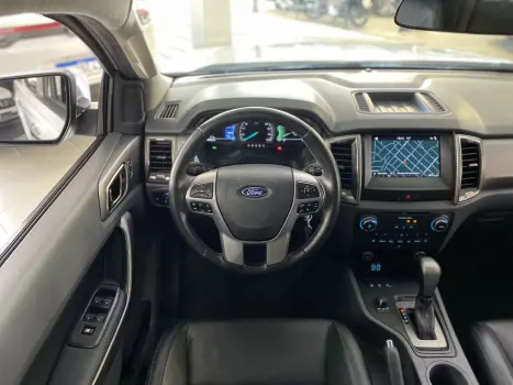 FORD Ranger 3.2 20V XLT 4X4 CABINE DUPLA TURBO DIESEL AUTOM�TICO, Foto 15