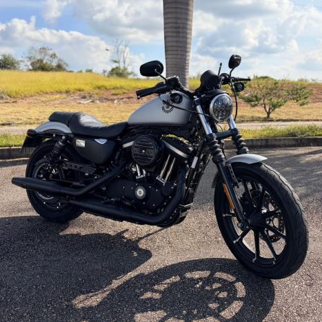 HARLEY DAVIDSON Sportster XL 883 IRON, Foto 1