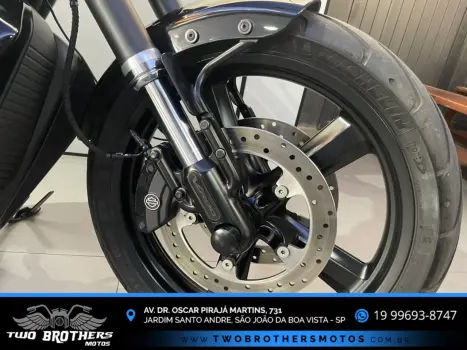 HARLEY DAVIDSON V-Rod 1250 MUSCLE, Foto 4