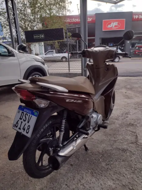 HONDA Biz 125 EX, Foto 2