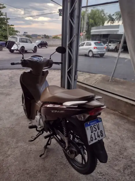 HONDA Biz 125 EX, Foto 3