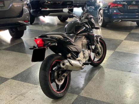 HONDA CB 300 R STD, Foto 2