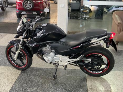 HONDA CB 300 R STD, Foto 6