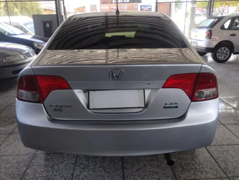 HONDA Civic 1.8 16V 4P FLEX LXS AUTOM�TICO, Foto 4