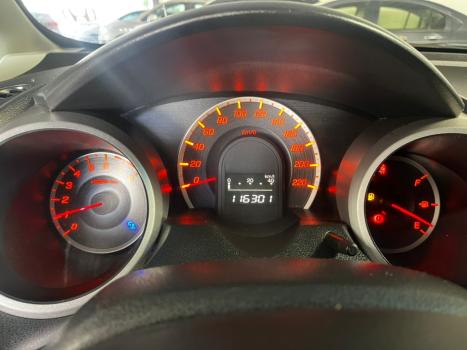 HONDA Fit 1.4 16V 4P LX FLEX, Foto 5 HONDA Fit 1.4 16V 4P LX FLEX, Foto 5