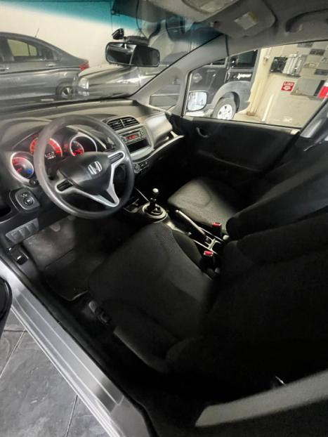 HONDA Fit 1.4 16V 4P LX FLEX, Foto 6 HONDA Fit 1.4 16V 4P LX FLEX, Foto 6