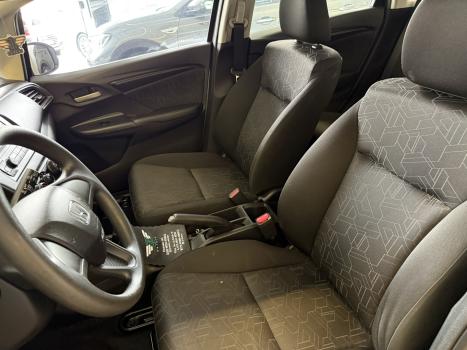 HONDA Fit 1.4 4P LX, Foto 8 HONDA Fit 1.4 4P LX, Foto 8