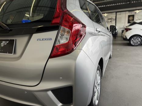 HONDA Fit 1.4 4P LX, Foto 12 HONDA Fit 1.4 4P LX, Foto 12