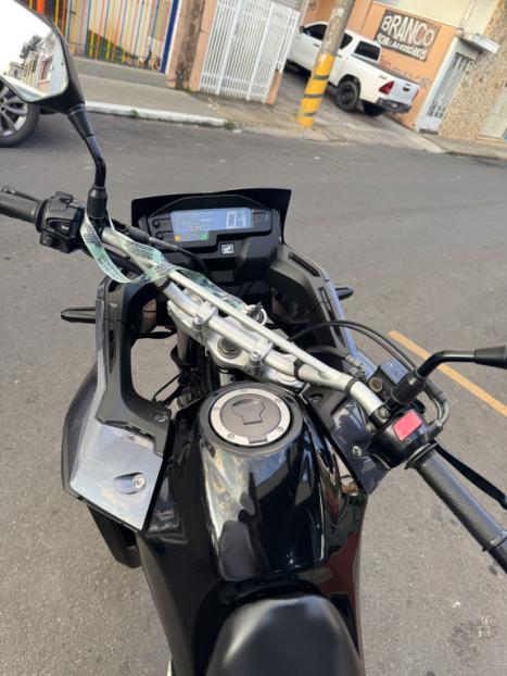 HONDA XRE 300 ABS, Foto 3