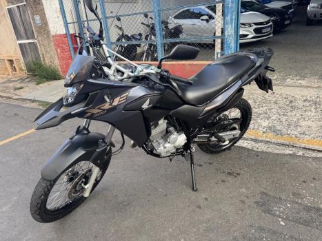 HONDA XRE 300 ABS, Foto 1