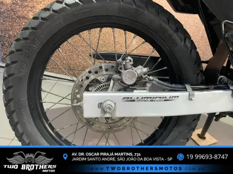 HONDA XRE 300 ABS, Foto 2