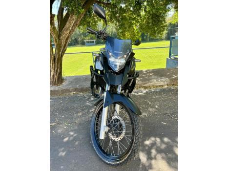 HONDA XRE 300 ABS, Foto 2