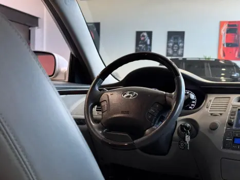HYUNDAI Azera 3.3 V6 24V GLS AUTOM�TICO, Foto 15