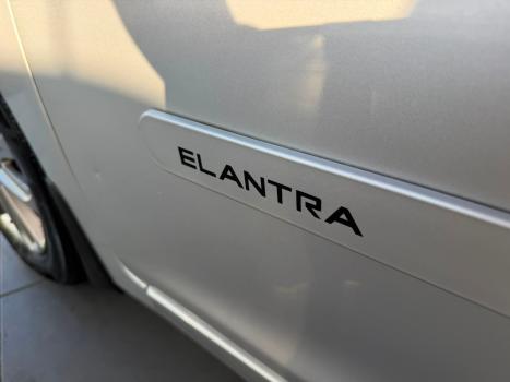 HYUNDAI Elantra 2.0 16V 4P FLEX GLS AUTOMÁTICO, Foto 9