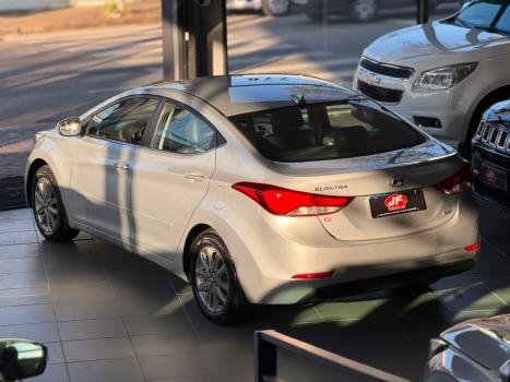 HYUNDAI Elantra 2.0 16V 4P FLEX GLS AUTOMÁTICO, Foto 4