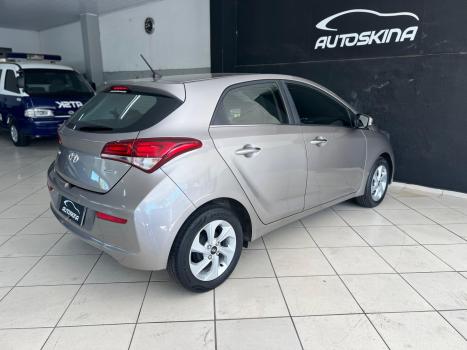 HYUNDAI HB 20 Hatch 1.6 16V 4P PREMIUM FLEX AUTOMÁTICO, Foto 5 HYUNDAI HB 20 Hatch 1.6 16V 4P PREMIUM FLEX AUTOMÁTICO, Foto 5