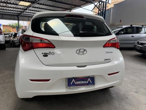 HYUNDAI HB 20 Hatch 1.6 16V 4P FLEX COMFORT PLUS AUTOMTICO, Foto 9