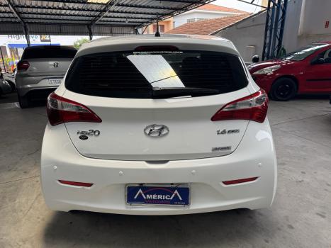HYUNDAI HB 20 Hatch 1.6 16V 4P FLEX COMFORT PLUS AUTOMTICO, Foto 9