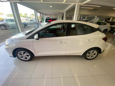 HYUNDAI HB 20 Hatch 1.6 16V 4P FLEX COMFORT PLUS AUTOM�TICO, Foto 4