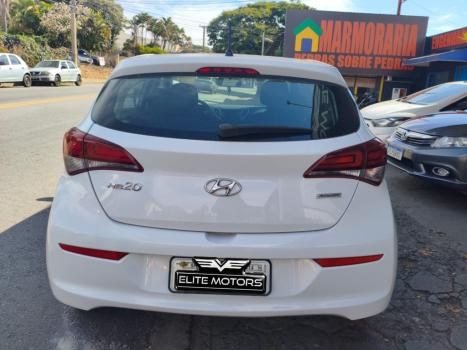 HYUNDAI HB 20 Hatch 1.6 16V 4P FLEX COMFORT PLUS AUTOM�TICO, Foto 5