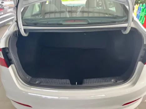 HYUNDAI HB 20 Sedan 1.6 16V 4P FLEX COMFORT PLUS, Foto 12