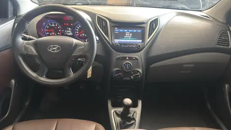 HYUNDAI HB 20 Sedan 1.0 12V 4P FLEX COMFORT PLUS, Foto 10