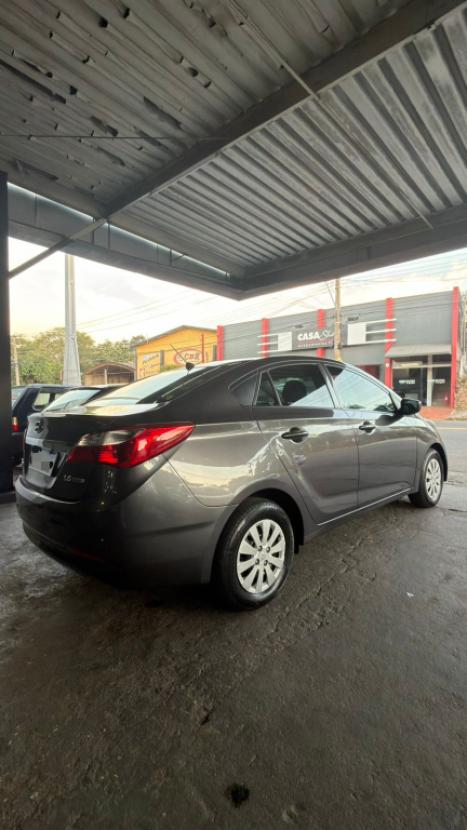 HYUNDAI HB 20 Sedan 1.0 12V 4P FLEX COMFORT PLUS, Foto 4