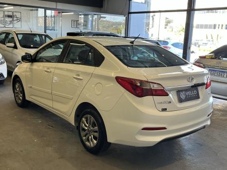HYUNDAI HB 20 Sedan 1.6 16V 4P FLEX COMFORT PLUS, Foto 8