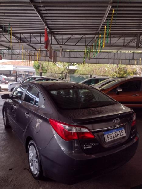 HYUNDAI HB 20 Sedan 1.6 16V 4P FLEX PREMIUM AUTOM�TICO, Foto 2