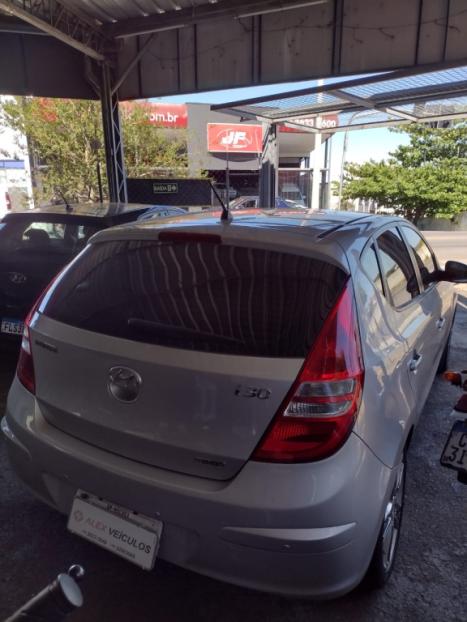 HYUNDAI I30 2.0 16V 4P, Foto 2