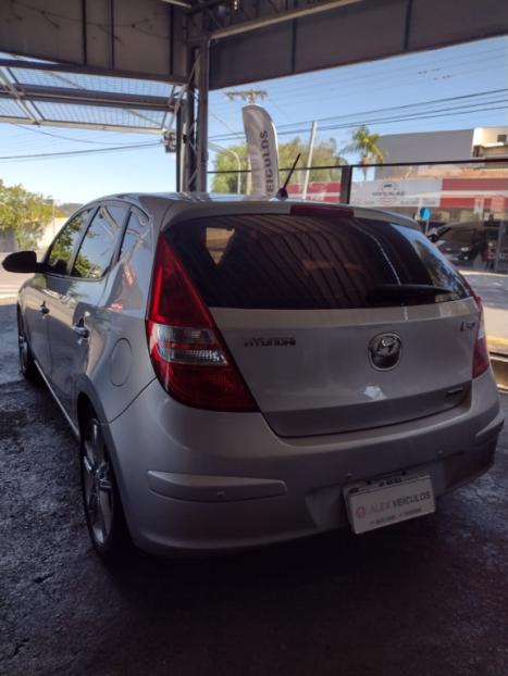 HYUNDAI I30 2.0 16V 4P, Foto 3