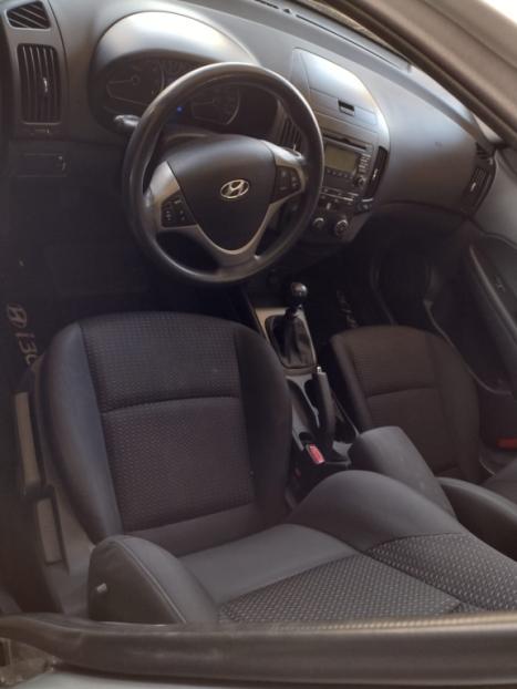 HYUNDAI I30 2.0 16V 4P, Foto 4