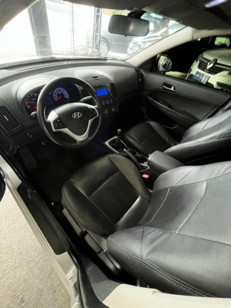 HYUNDAI I30 2.0 16V 4P, Foto 7