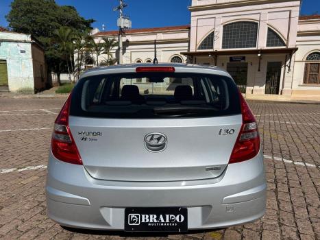 HYUNDAI I30 2.0 16V 4P, Foto 5