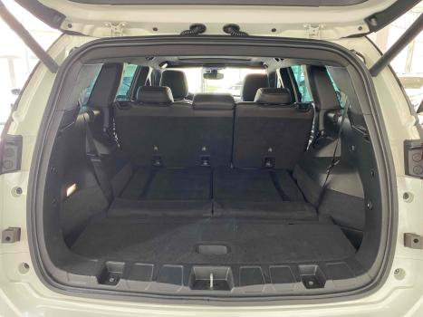 JEEP Commander 2.0 16V 4P TD380 OVERLAND TURBO DIESEL AUTOMTICO, Foto 13