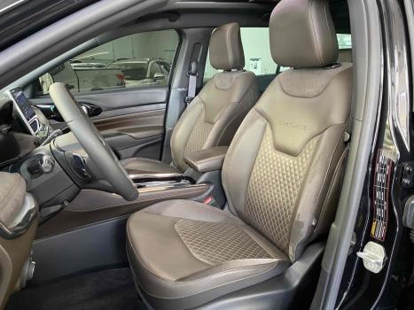 JEEP Commander 2.0 16V 4P TD380 OVERLAND TURBO DIESEL AUTOMÁTICO, Foto 9 JEEP Commander 2.0 16V 4P TD380 OVERLAND TURBO DIESEL AUTOMÁTICO, Foto 9