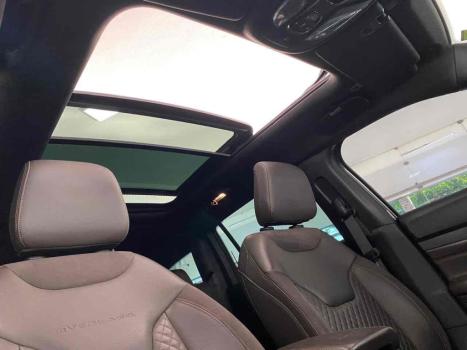 JEEP Commander 2.0 16V 4P TD380 OVERLAND 4X4 TURBO DIESEL AUTOM�TICO AT9, Foto 11