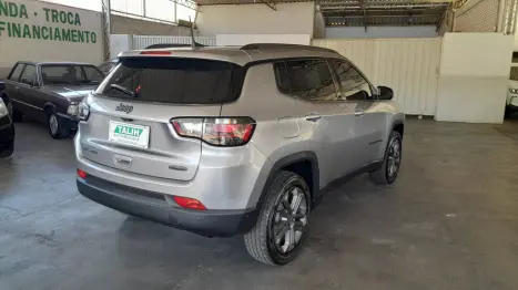 JEEP Compass 2.0 16V 4P 350 LONGITUDE 4X4 TURBO DIESEL AUTOMÁTICO, Foto 10 JEEP Compass 2.0 16V 4P 350 LONGITUDE 4X4 TURBO DIESEL AUTOMÁTICO, Foto 10