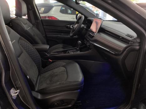 JEEP Compass 2.0 16V 4P HURRICANE 4 TURBO BLACKHAWK AUTOM�TICO AT9, Foto 13