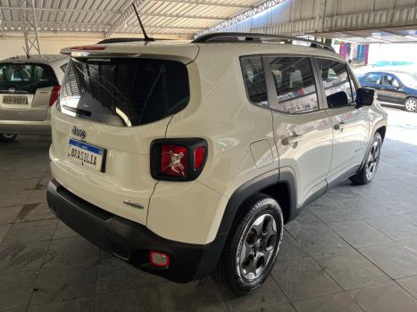 JEEP Renegade 1.8 16V 4P FLEX LONGITUDE AUTOMÁTICO, Foto 2 JEEP Renegade 1.8 16V 4P FLEX LONGITUDE AUTOMÁTICO, Foto 2