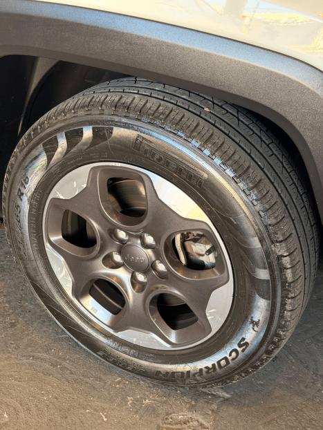 JEEP Renegade 1.8 16V 4P FLEX AUTOM�TICO, Foto 17