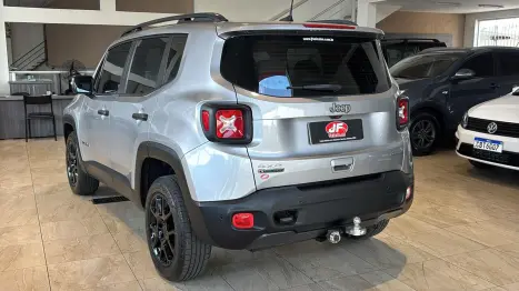 JEEP Renegade 2.0 16V 4P TURBO DIESEL MOAB 4X4 AUTOMTICO, Foto 4