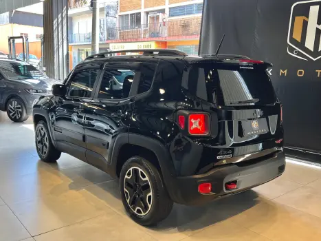 JEEP Renegade 2.0 16V 4P TURBO DIESEL TRAILHAWK 4X4 AUTOMÁTICO, Foto 10
